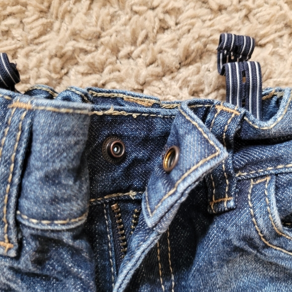 Kids Oshkosh Jeans- Classic Fit- size 4T - Picture 3 of 5